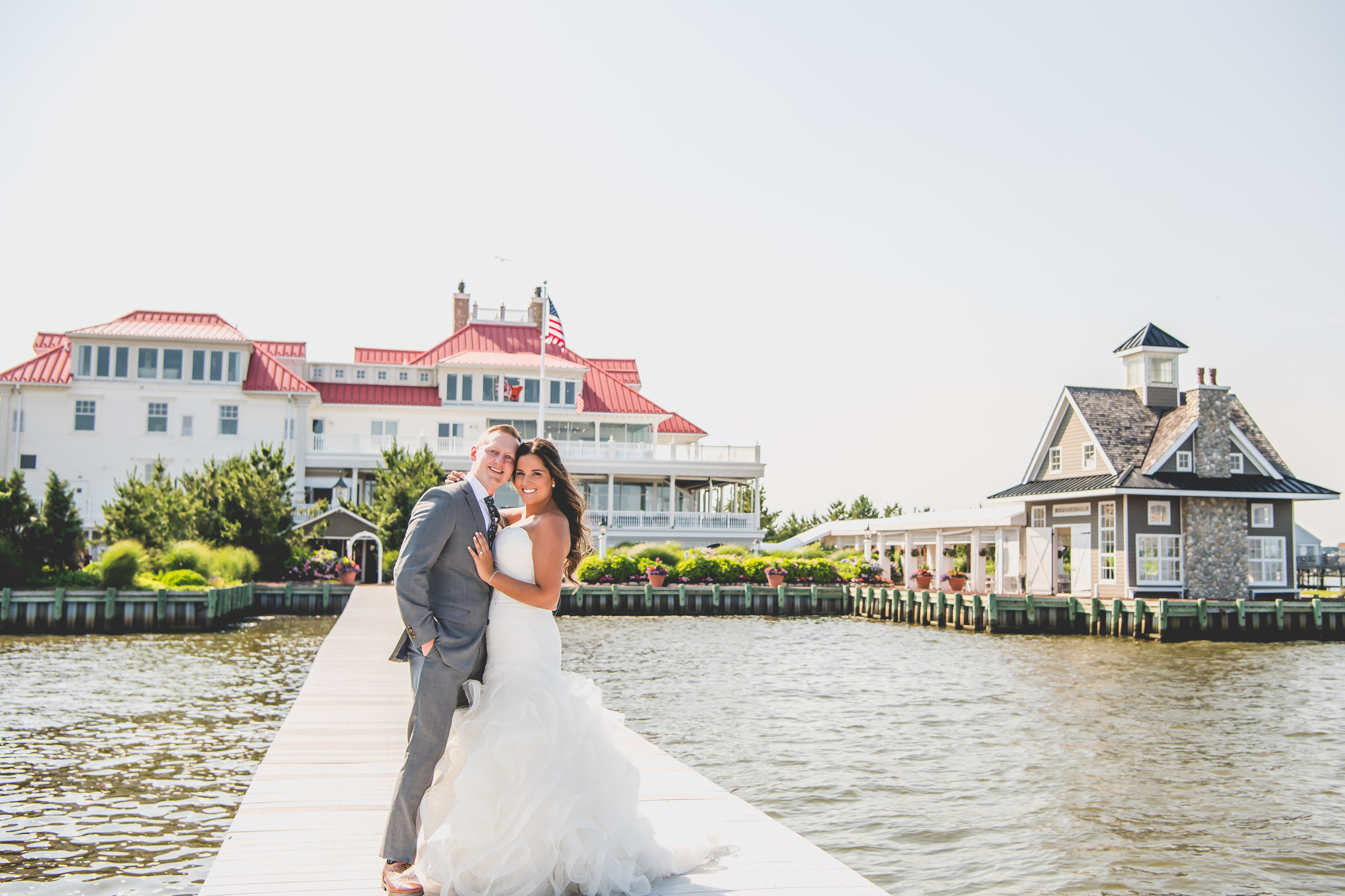 Mallard Island Yacht Club wedding photographed by Nicole Klym Photography near Long Beach Island NJ.